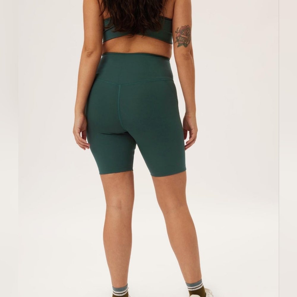 Girlfriend collective bike shorts